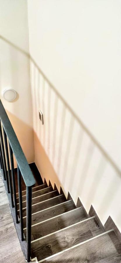 Napoli Pop Chiaia Apartment ภายนอก รูปภาพ