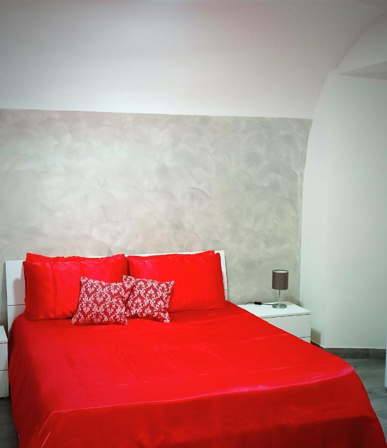 Napoli Pop Chiaia Apartment ภายนอก รูปภาพ