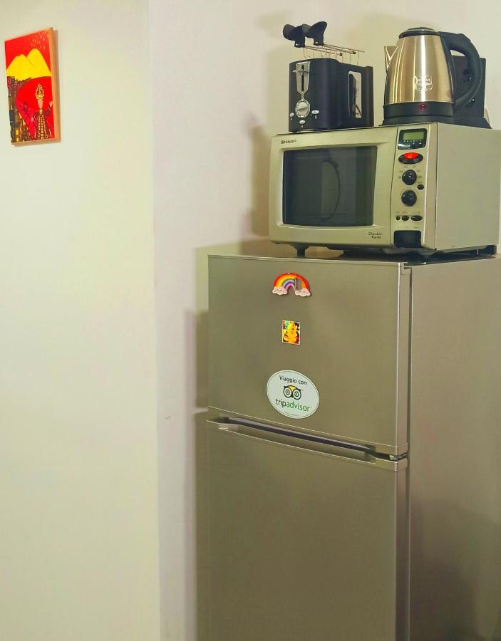 Napoli Pop Chiaia Apartment ภายนอก รูปภาพ